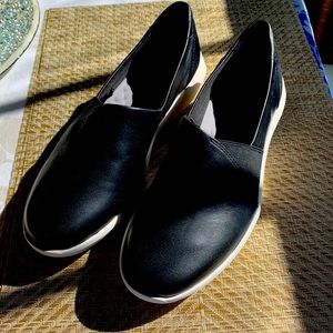 Clarks sz9 sport slip on